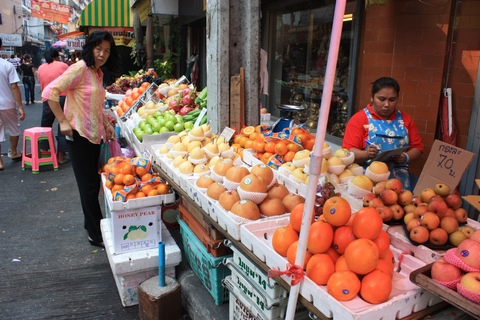 bangkok-china-town-fruits-on-the-streets bangkok-china-town-fruits-on-the-streets