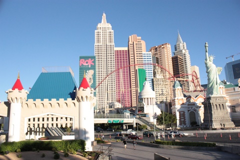 New York, New York. Only in Vegas.